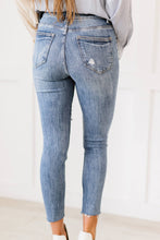 Load image into Gallery viewer, Melissa High Rise Distressed Skinny Jeans