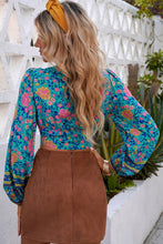 Load image into Gallery viewer, Floral Bow Detail Cropped Top