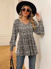 Load image into Gallery viewer, Printed V-Neck Lantern Sleeve Blouse