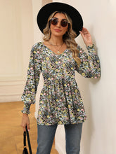 Load image into Gallery viewer, Printed V-Neck Lantern Sleeve Blouse